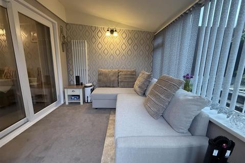 undefined, Crossbank Avenue, Springhead, Oldham