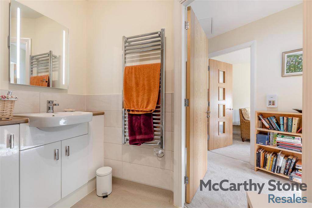 8670530-interior13.jpg
