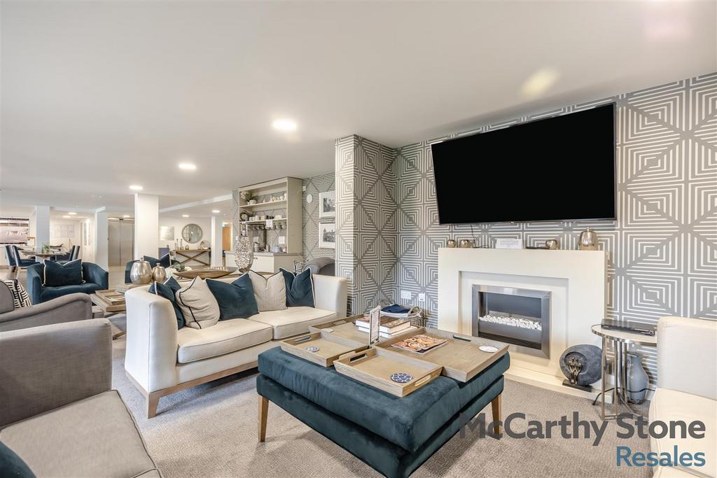 8670530-interior18.jpg