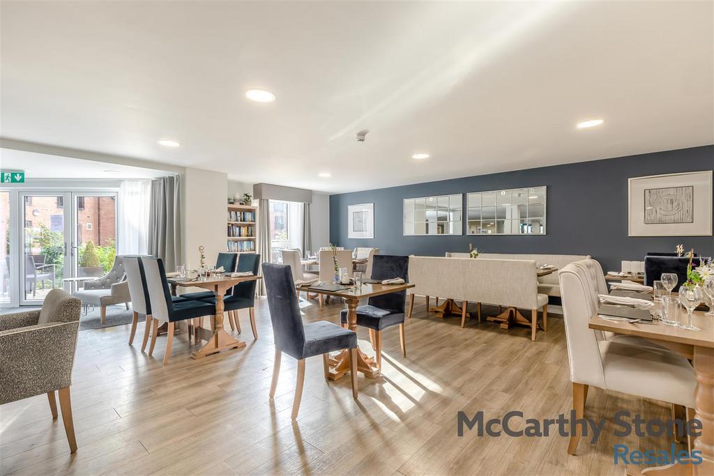 8670530-interior19.jpg