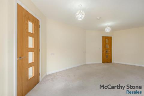 1 bedroom apartment for sale, Deans Park Court, Kingsway, Stafford, Staffordshire, ST16 1GD