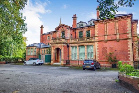 3 bedroom flat to rent, Wilmslow Road, Didsbury, Manchester, M20