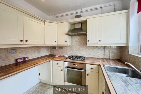 3 bedroom semi-detached house to rent, Leicester LE2