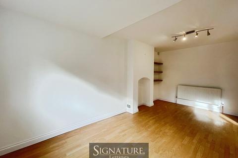 3 bedroom semi-detached house to rent, Leicester LE2