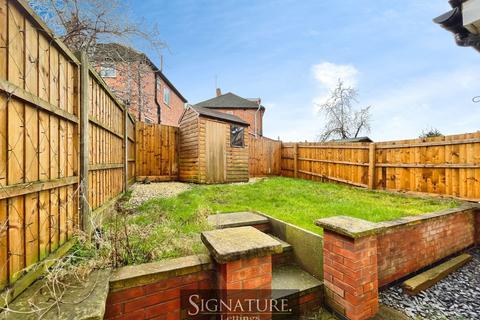 3 bedroom semi-detached house to rent, Leicester LE2