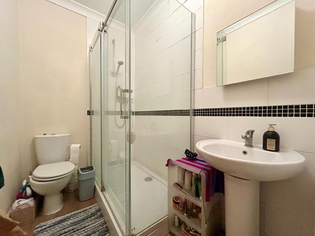 Shower room .jpg
