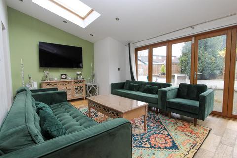 34 Northway, Wallington, SM6 8DP