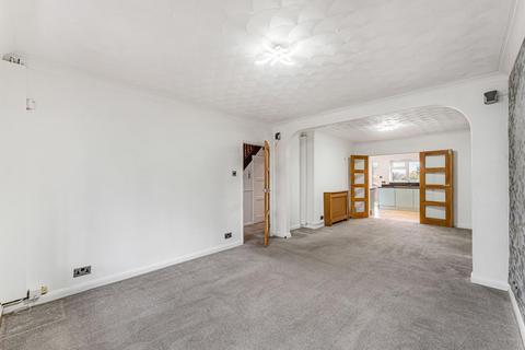 3 bedroom semi-detached house to rent, Aintree Grove, Upminster, RM14