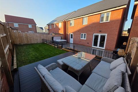 5 bedroom detached house for sale, Avellana Way, Ashchurch, Tewkesbury