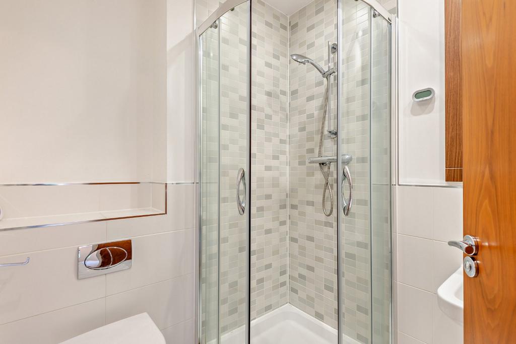 Bedroom 2 En Suite