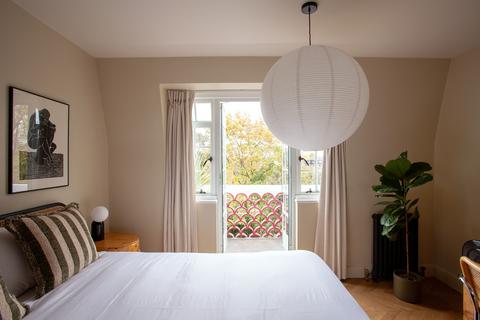 2 bedroom flat for sale, Ealing Village II, London W5