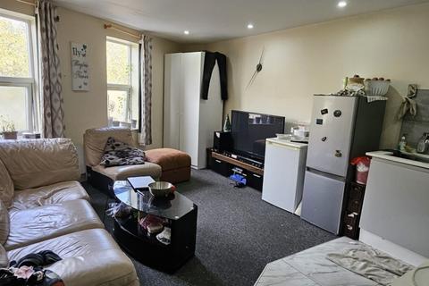 undefined, Western Road, Southall, UB2