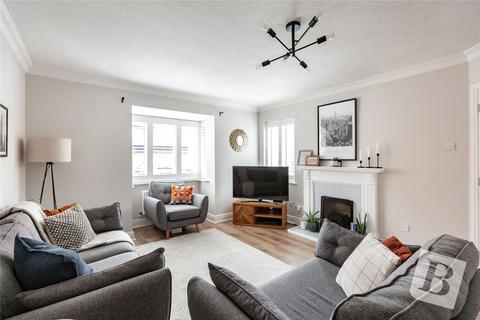 4 bedroom detached house for sale, Dolby Rise, Chelmer Village, Chelmsford, Essex, CM2