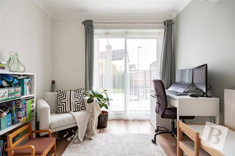 4 bedroom detached house for sale, Dolby Rise, Chelmer Village, Chelmsford, Essex, CM2