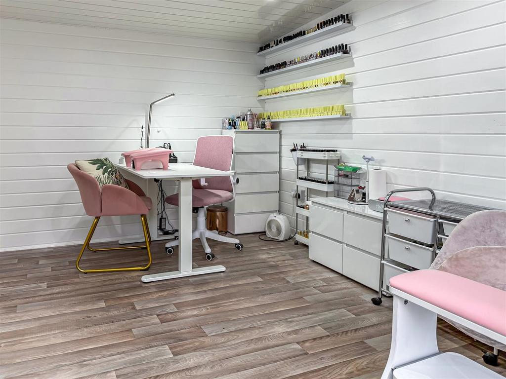 Garden Office / Studio