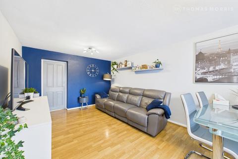 4 bedroom terraced house for sale, Surrey Road, Cambridgeshire PE29