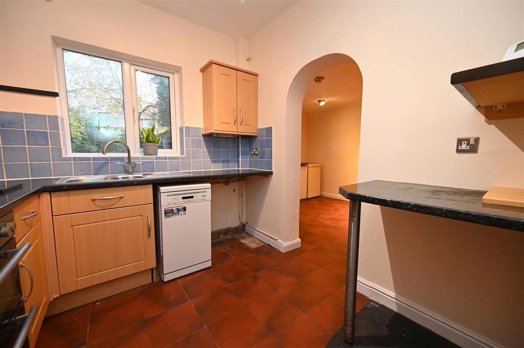 Kitchen1.JPG