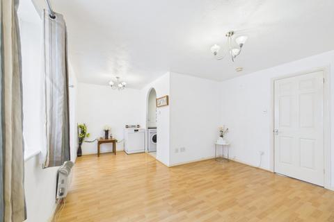 undefined, Sparks Close, Dagenham RM8