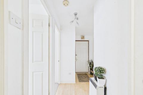 2 bedroom apartment for sale, Sparks Close, Dagenham RM8