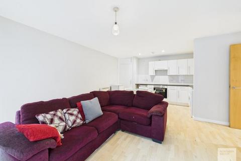 2 bedroom apartment to rent, Quay 5 :: Salford