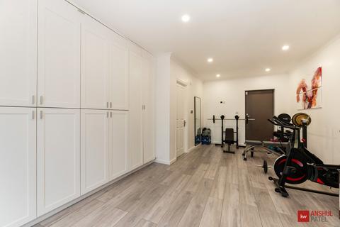 undefined, Meopham Road, Mitcham, CR4