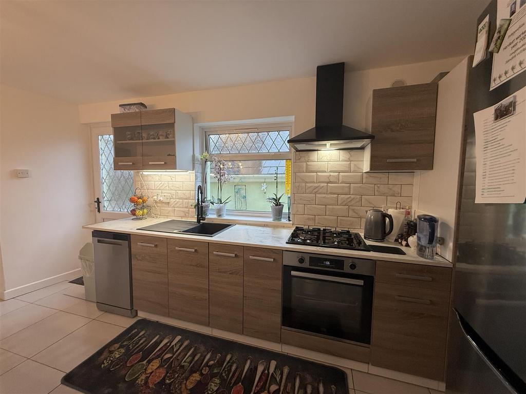 20251112 110633426 i OS.jpg