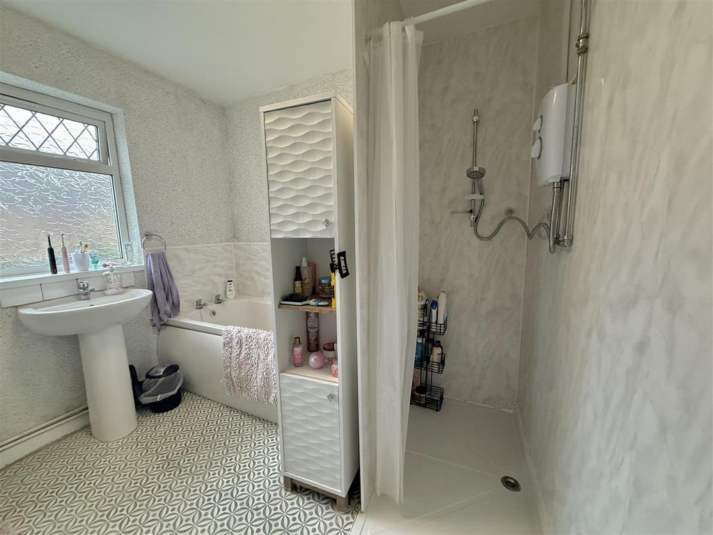 20251112 110443351 i OS.jpg