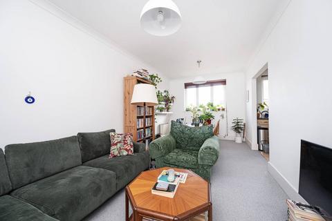 1 bedroom flat for sale, Holly Street, Dalston, London, E8
