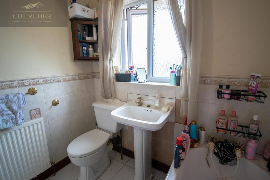 Newburn Close-16