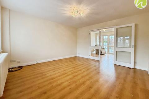 8 Hardie Road, Stanford-le-hope, SS17 0PB