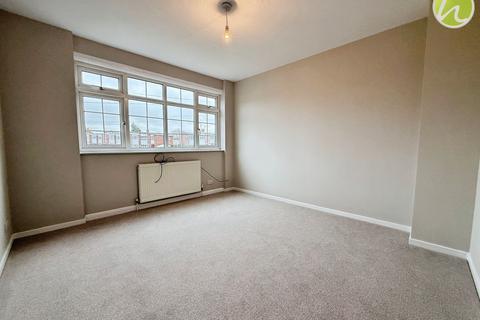 8 Hardie Road, Stanford-le-hope, SS17 0PB