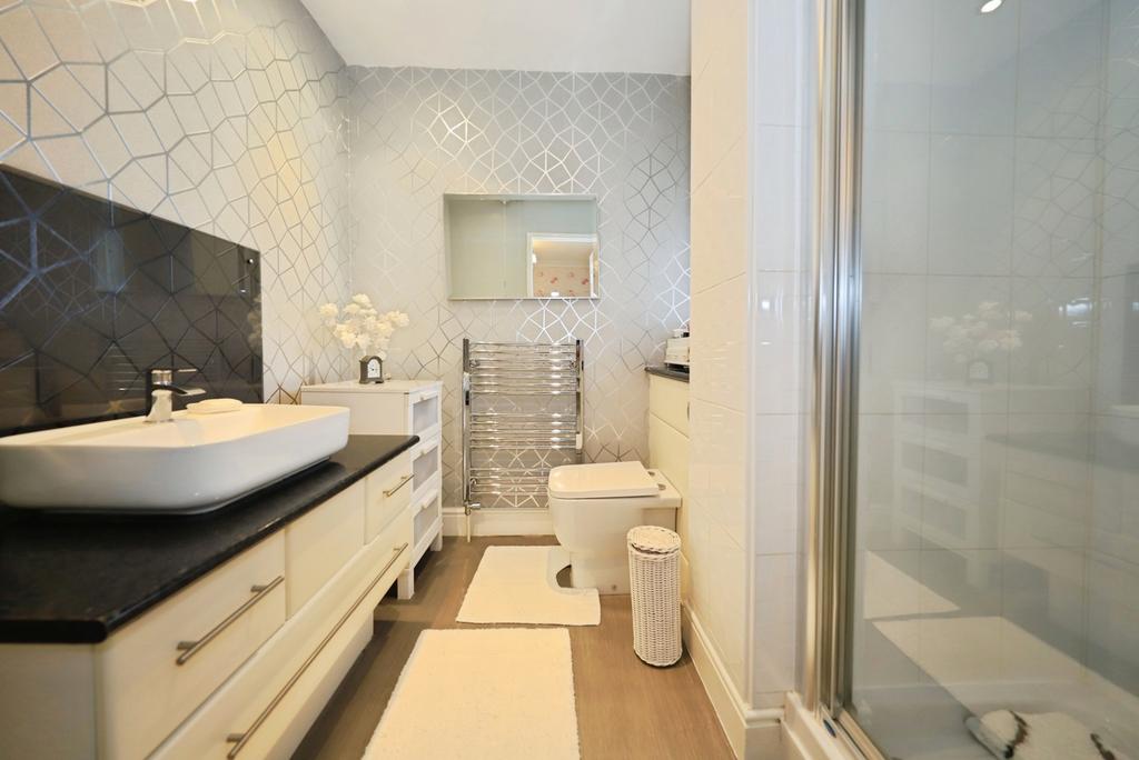 Ensuite Shower Room