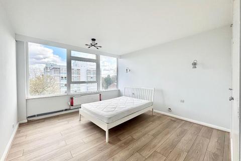 2 bedroom flat for sale, Keswick Road, SW15