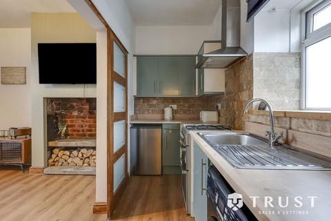 2 bedroom terraced house for sale, Ings Villas, Liversedge, WF15