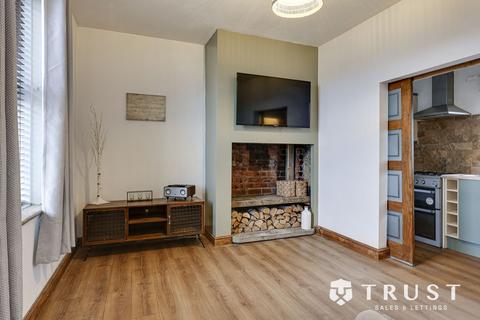 2 bedroom terraced house for sale, Ings Villas, Liversedge, WF15