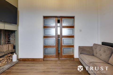 2 bedroom terraced house for sale, Ings Villas, Liversedge, WF15