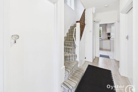 3 bedroom semi-detached house to rent, Cheyneys Avenue, Edgware, HA8