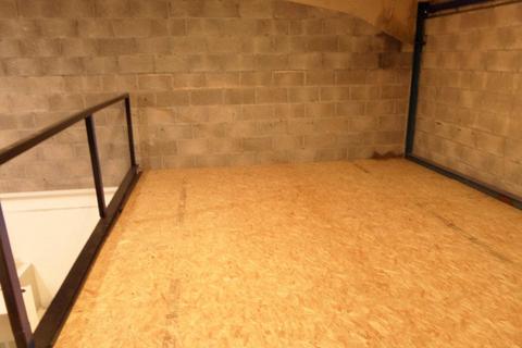 Distribution warehouse to rent, 6 Millers Av Bridgend CF32 9TD