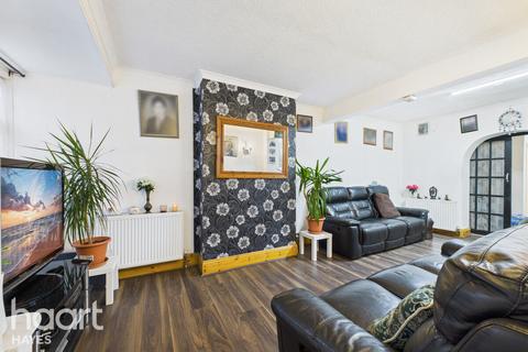 undefined, Laburnum Road, Hayes