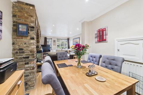 undefined, Downbarns Road, Ruislip HA4