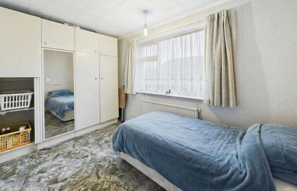 Bedroom Two(Virtual furniture)