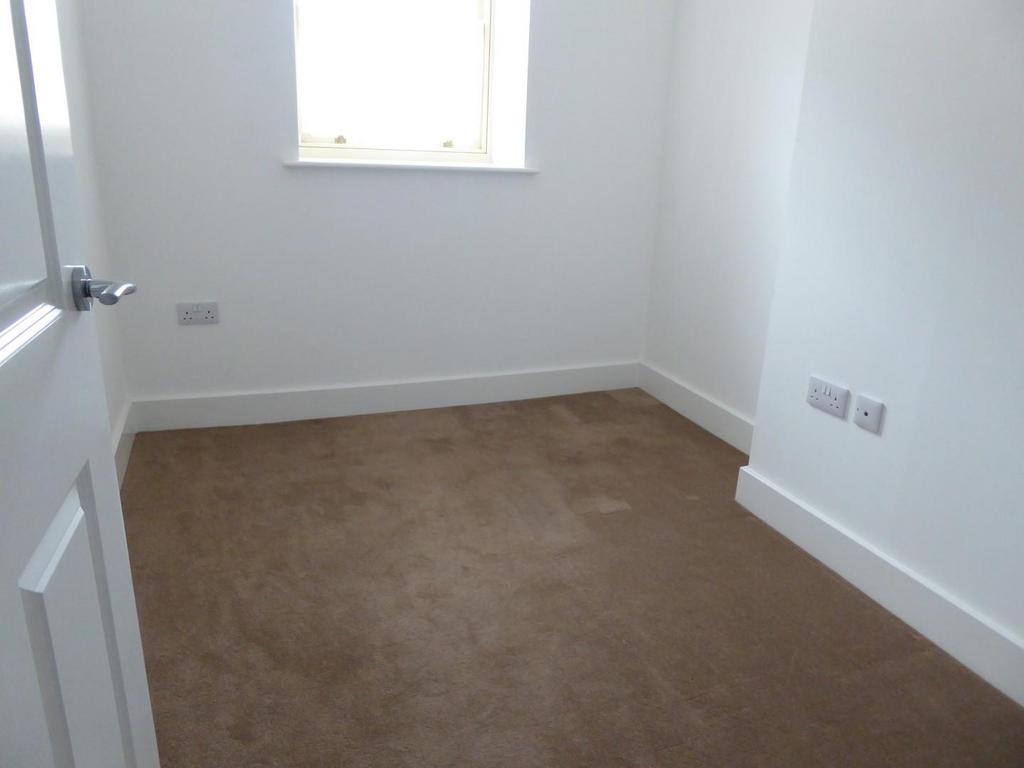 Flat 1, 8 Perreyman (6).JPG
