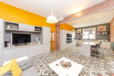 7 bedroom detached house for sale, Graiglwyd Road, Penmaenmawr, Conwy, LL34