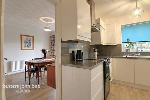 3 bedroom semi-detached house for sale, Heathend Road, Alsager