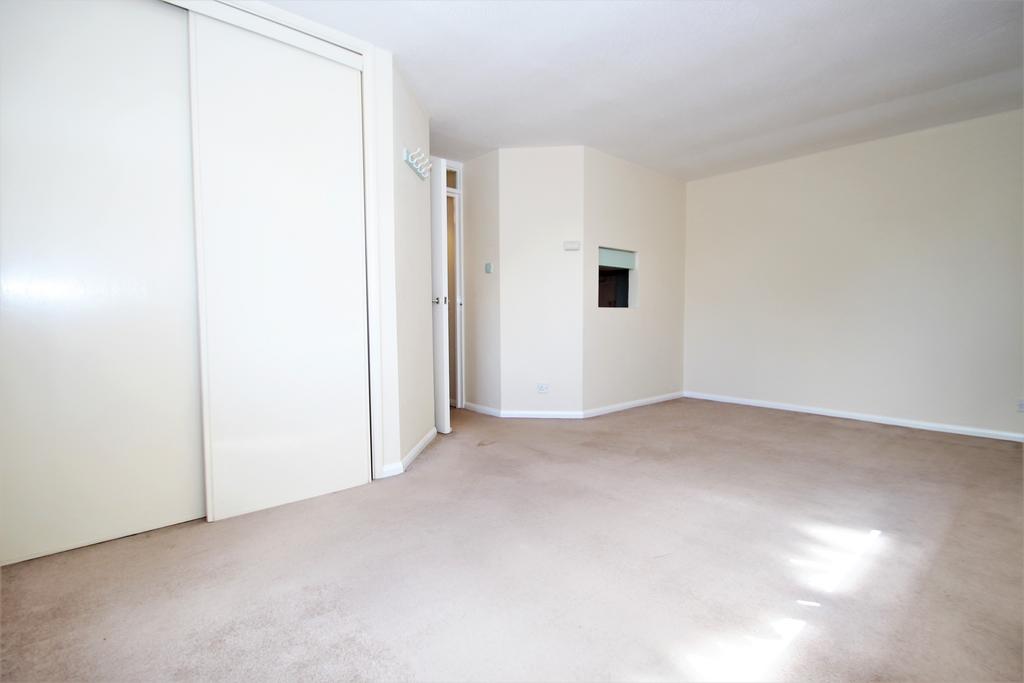 Studio Room