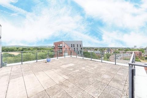 3 bedroom flat for sale, Brunel Court, Edgware HA8