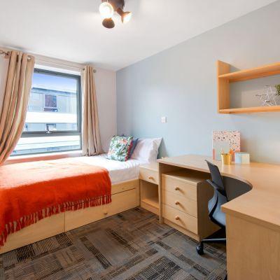 Bedroom with en-suite