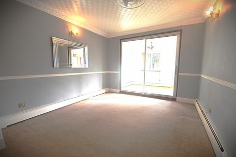 3 bedroom terraced house to rent, Barking, IG11