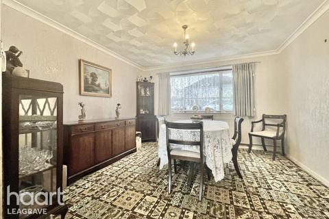 undefined, Staveley Road, Luton