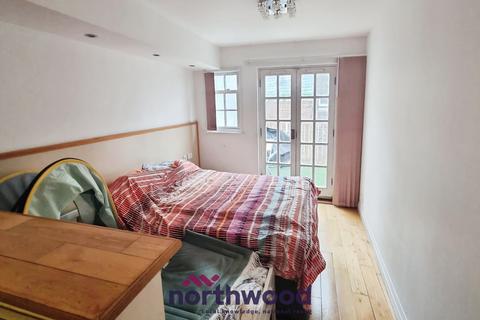 2 bedroom flat to rent, New Bridge Street, Central, Exeter, EX4